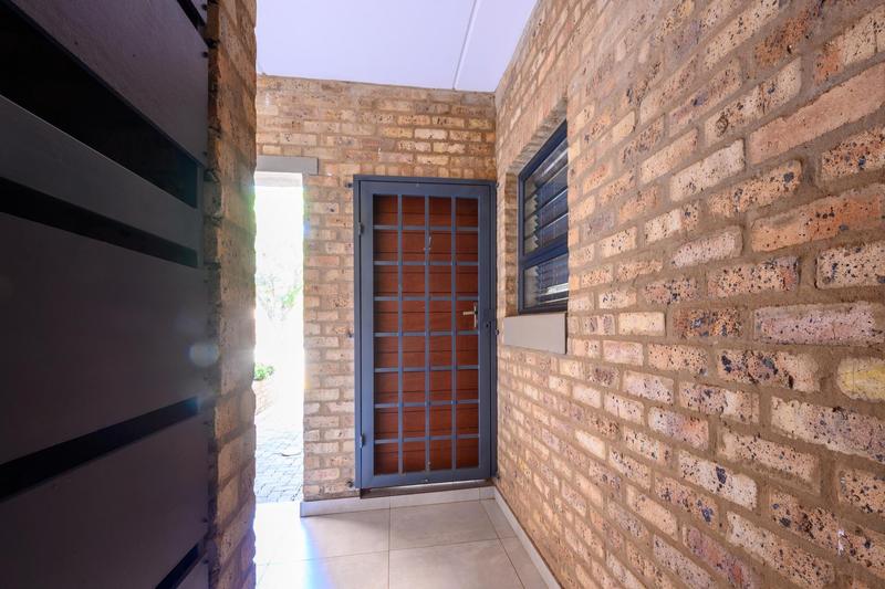 To Let 1 Bedroom Property for Rent in Die Bult North West